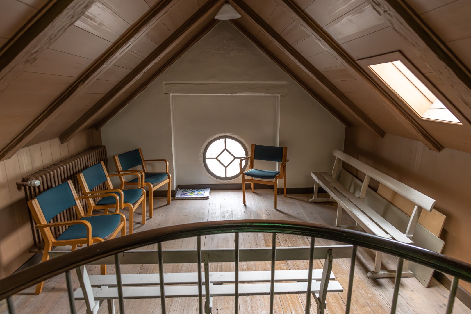 850_1645-Enhanced-NR (1620×1080)