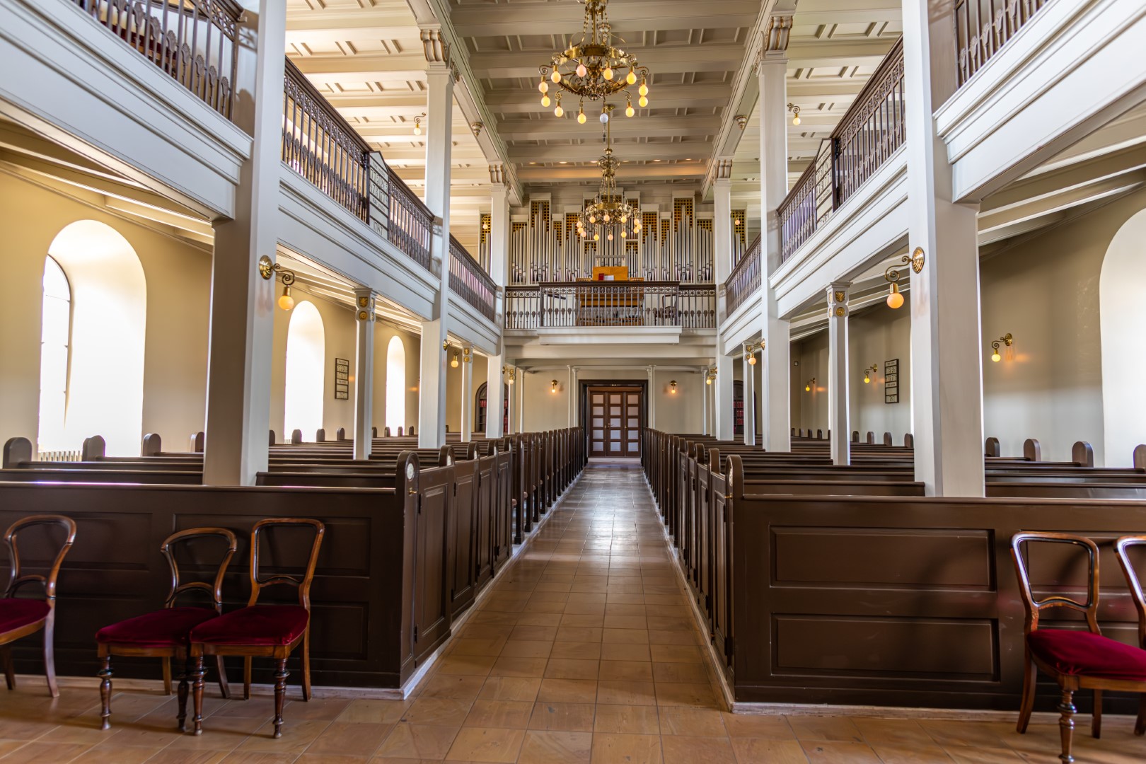 850_1678-Enhanced-NR (1620×1080)