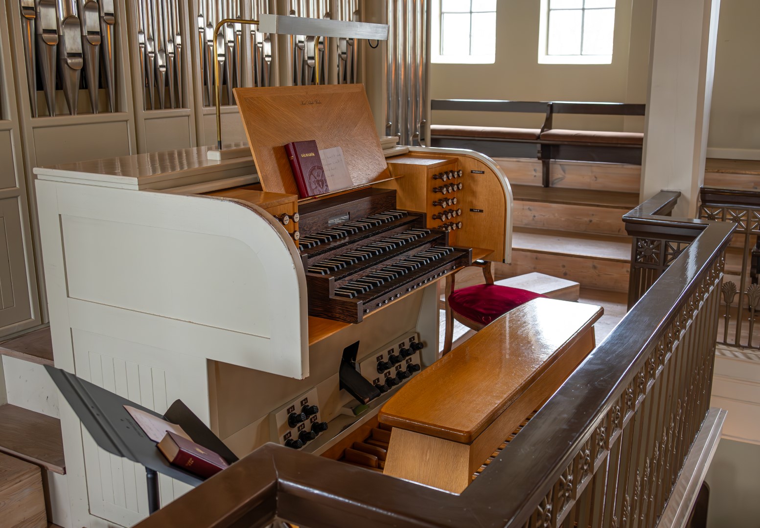 AAZ_5257-Enhanced-NR (1553×1080)